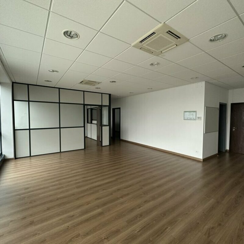 Location - 162 m² - BISCHHEIM - 2