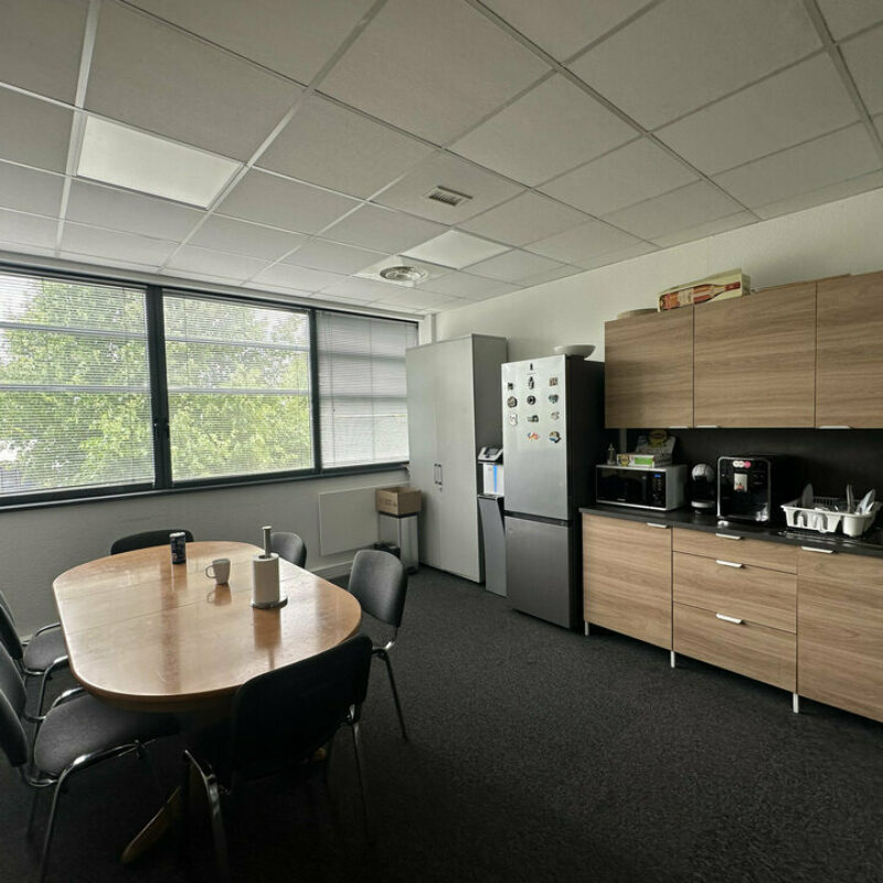 Location - 216 m² - SCHILTIGHEIM - 2