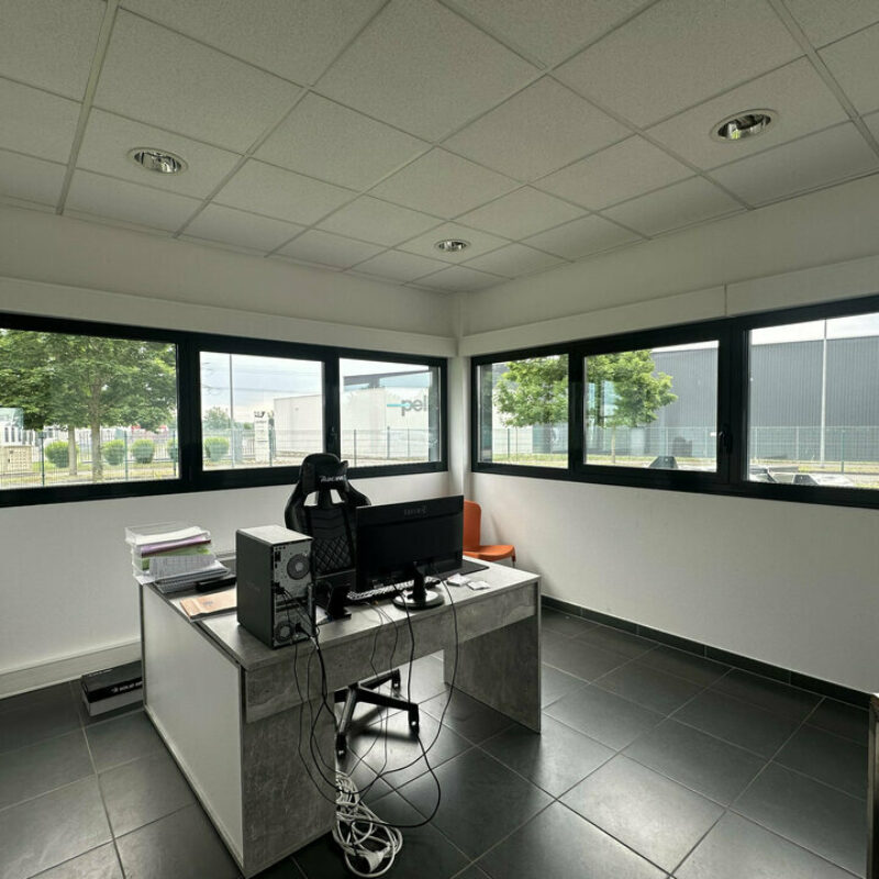 Location - 200 m² - MOLSHEIM - 4