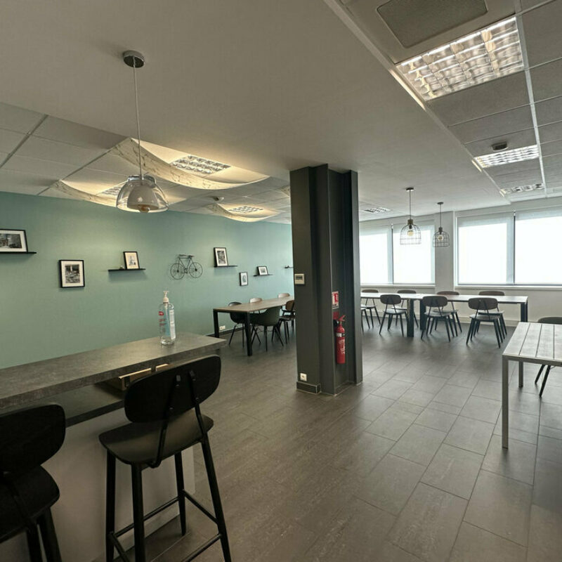 Location - 383.86 m² - ENTZHEIM - 2