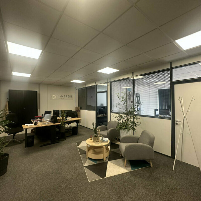 Location - 343 m² - ENTZHEIM - 2